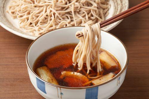 めんつゆがなくても大丈夫 白だし でオリジナルなそばつゆを作ろう オリーブオイルをひとまわしニュース Line News