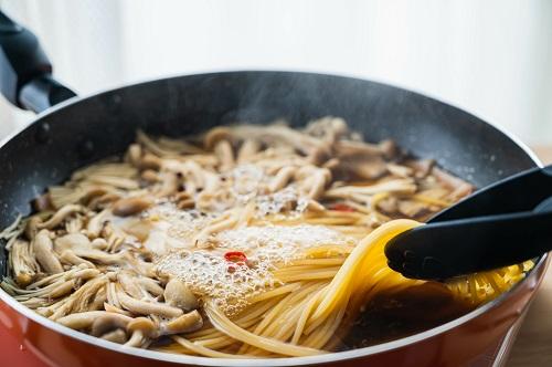 もうくっつかない お弁当の パスタ を美味しく食べる9つの方法 オリーブオイルをひとまわしニュース
