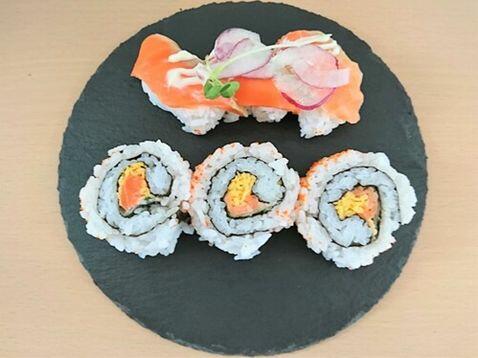 Sns好きならダイソーの黒い食器 スレートプレート がおすすめの理由とは オリーブオイルをひとまわしニュース Line News