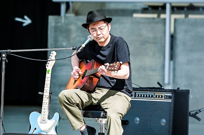 向井秀徳 崎山蒼志 有観客野外ツーマンライブにて奇跡の 響嚥 ライブレポート Spice Line News