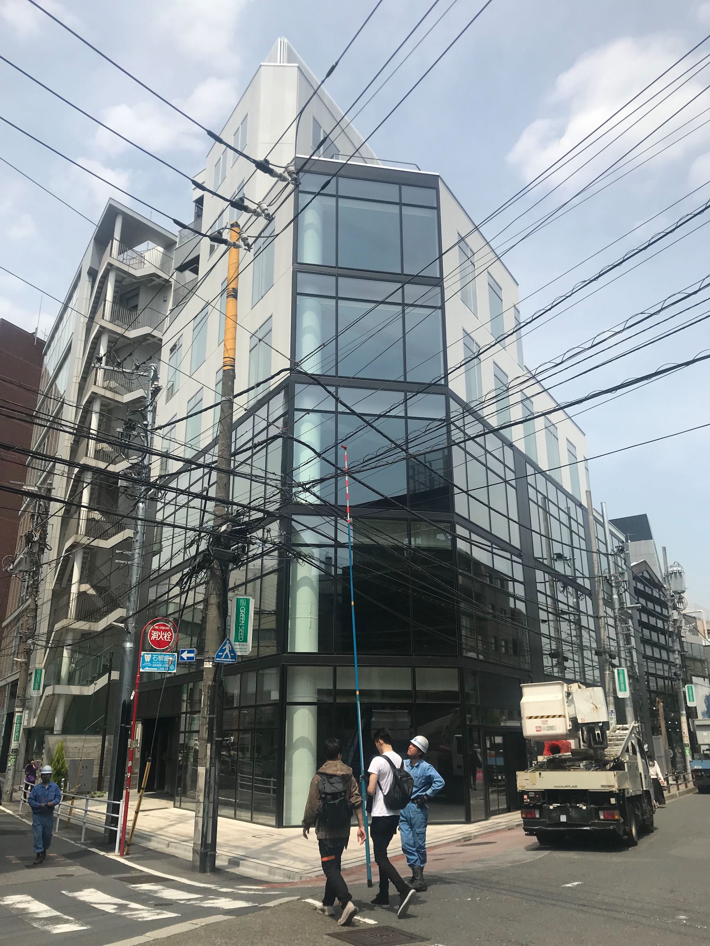 リーバイス日本1号店が6月末に閉店 原宿キャットストリート沿いに最大級の旗艦店誕生へ Fashionsnap Com Line News