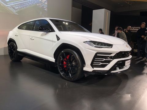 ランボルギーニ・ウルスがジャパンプレミア!