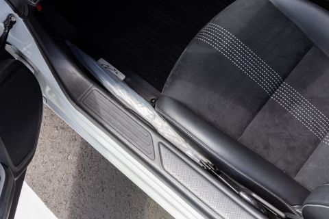 日曜日よりの使者 ホンダ S660 を仕事の足として使う知恵