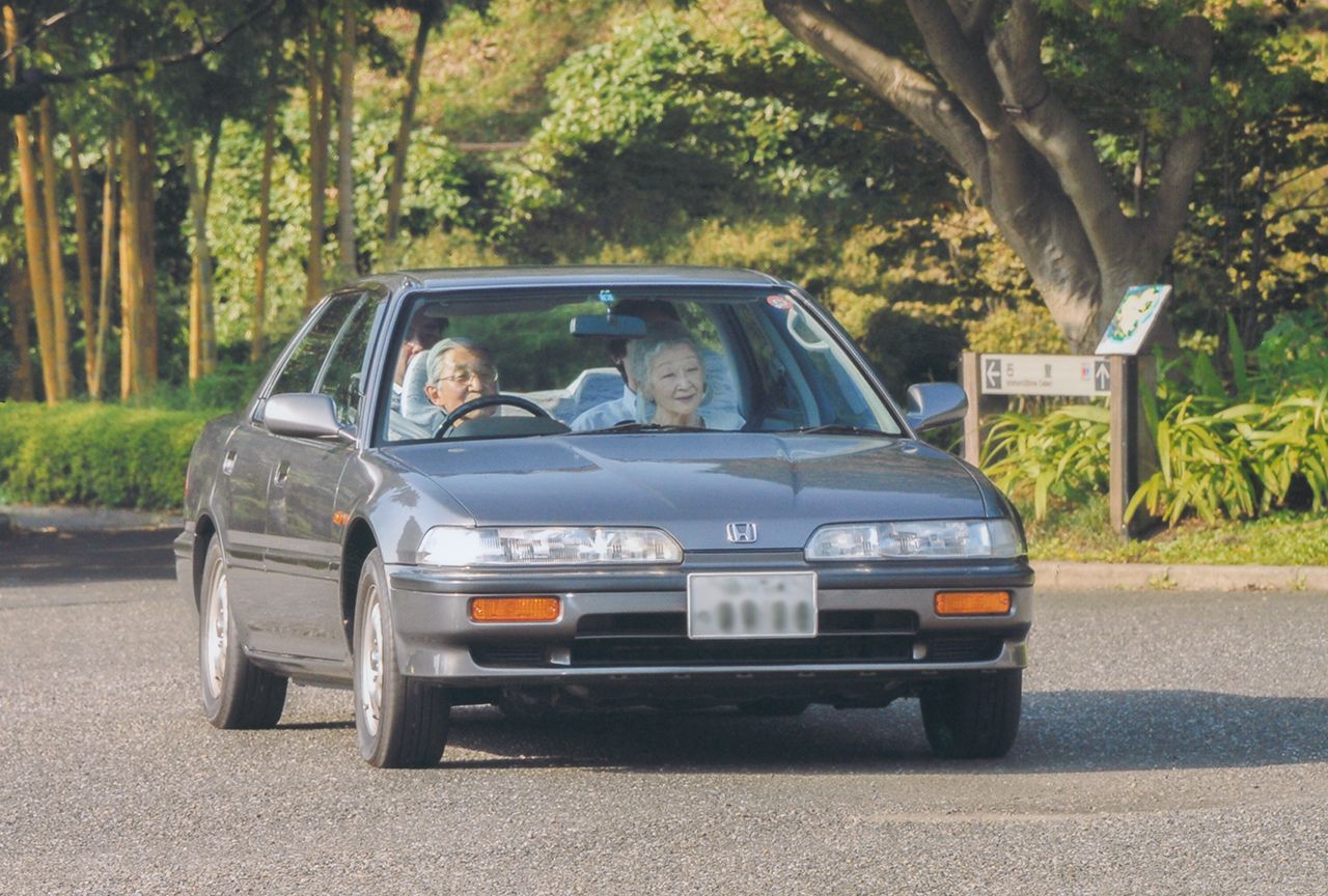 皇室q A 衣食住のギモンから恋愛 お墓事情まで一挙回答