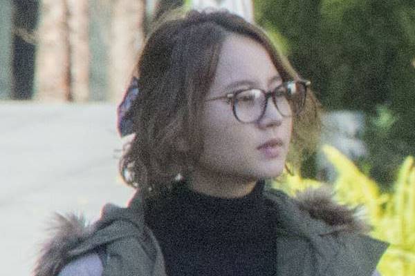 堀北真希 茶髪ショートに 親子3人の休日で見せた激変の今 女性自身 Line News