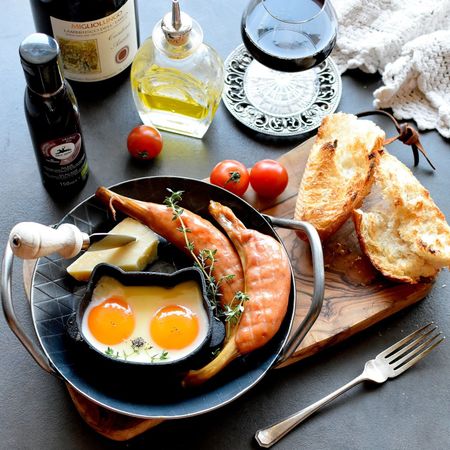 ネコの日 猫型シリコン 目玉焼き 朝ごはん セリア 100均 朝が楽しくなるアイデア