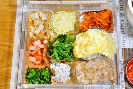 これを見ればたこ焼き名人 32種類のたこ焼きの具材とテーブルコーディネート たこ焼きレシピ 暮らしニスタ Line News