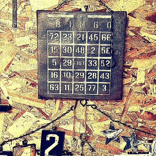 セリア Seria のファブリックパネルでお部屋をリメイク