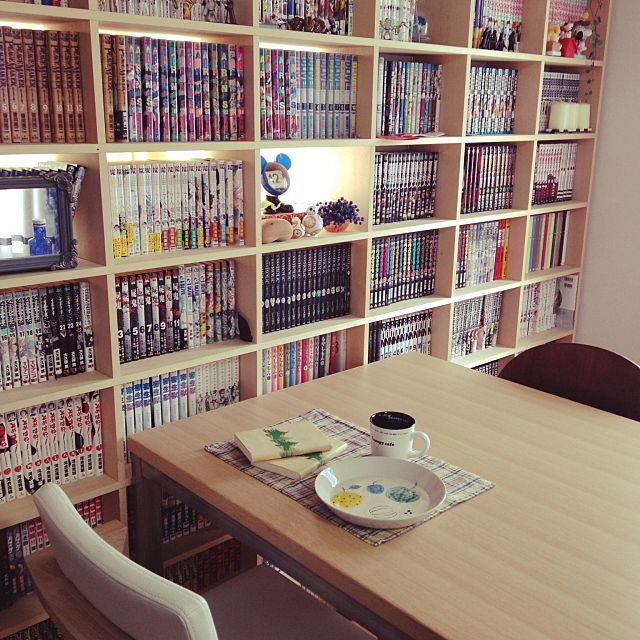 本好きさんのあこがれ お家に図書館みたいなスペースを Roomclip Mag Line News
