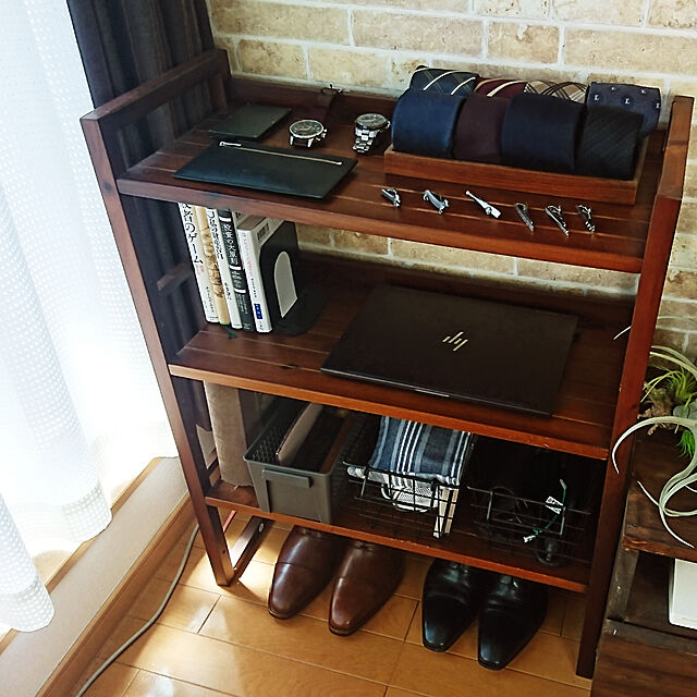 インテリアになじむ ノートパソコンの置き場所 収納アイデア特集 Roomclip Mag Line News