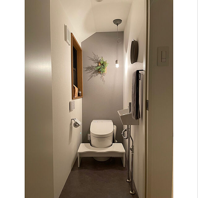 毎日使うから大好きな空間に アクセントクロスで楽しむトイレインテリア Roomclip Mag 毎日使うから大好きな空間に アクセントクロスで楽しむトイレインテリア Roomclip Mag