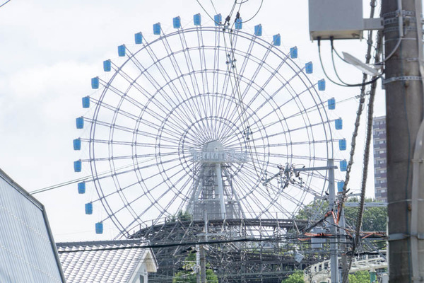 ひらパーの観覧車が虹色取り戻してる 以前より鮮やか 枚方つーしん ひらパーの観覧車が虹色取り戻してる 以前より鮮やか 枚方つーしん