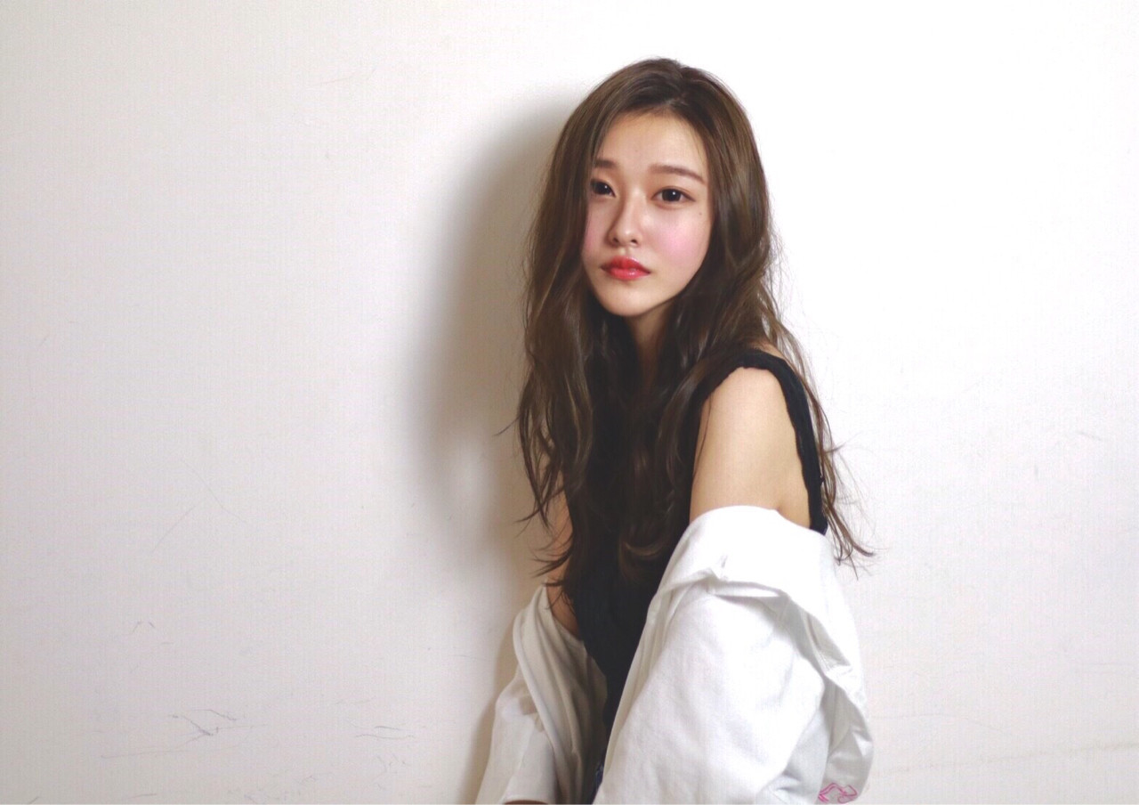 ロングの巻き髪で大人可愛く 巻き方をマスターしたい