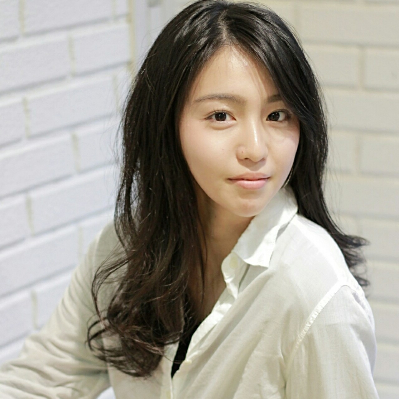 黒髪ロングが大人可愛い 前髪ありなし スタイル別まとめ