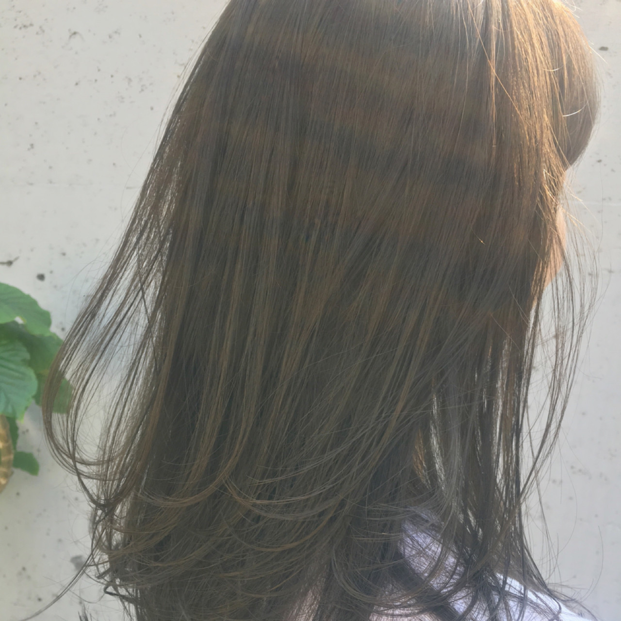 40代のためのセミロングパーマでおしゃれに見違える