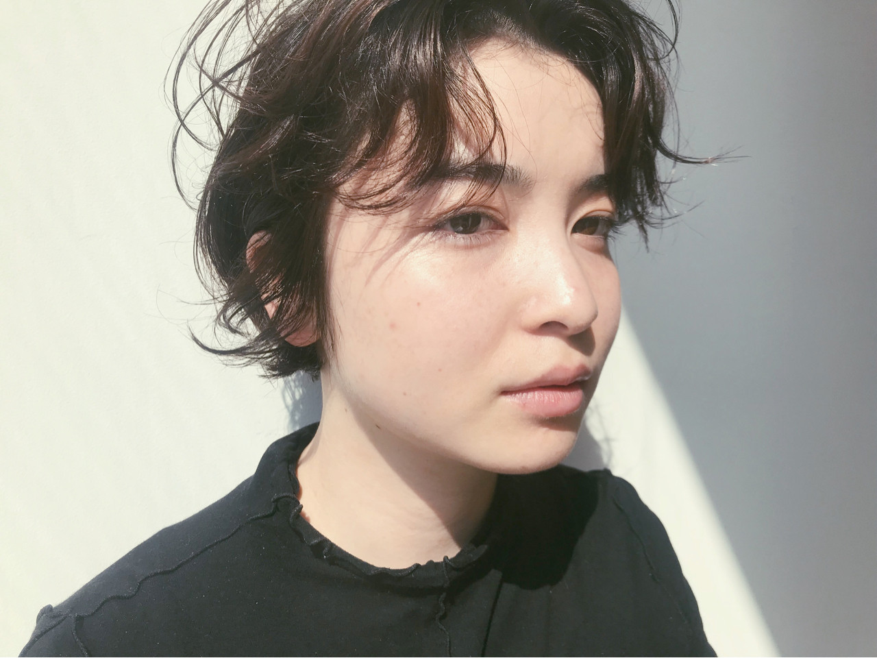 黒髪の巻き髪アレンジでイメチェン なりたい自分になろ