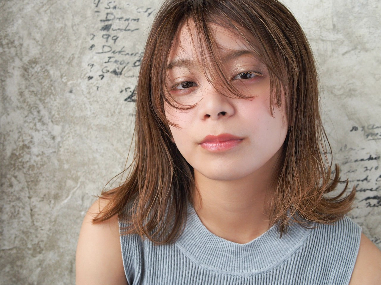 枝毛や切れ毛が目立ってきたら要注意 原因とケア方法