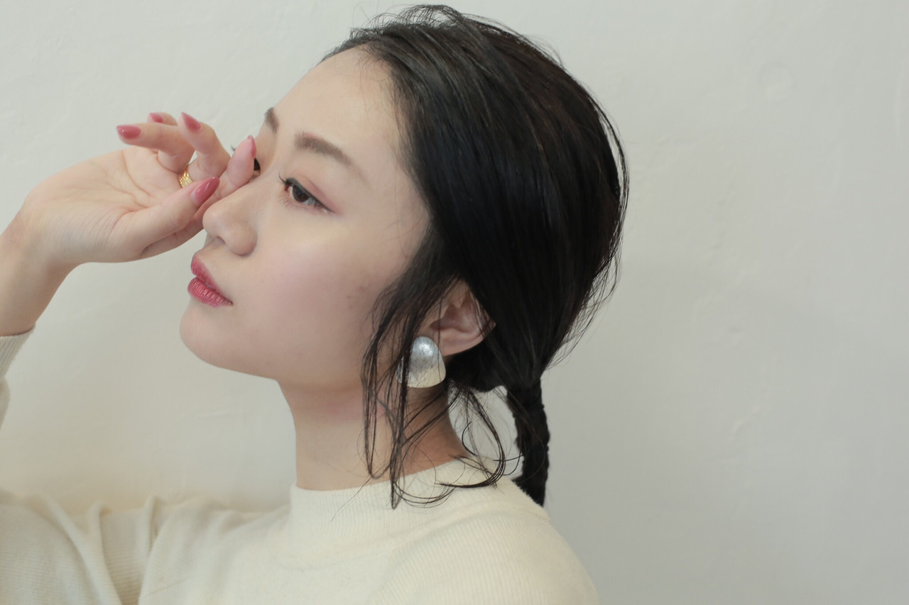 ボブのひとつ結びを極めよう 毎日のスタイルから結婚式ヘアまで 前編