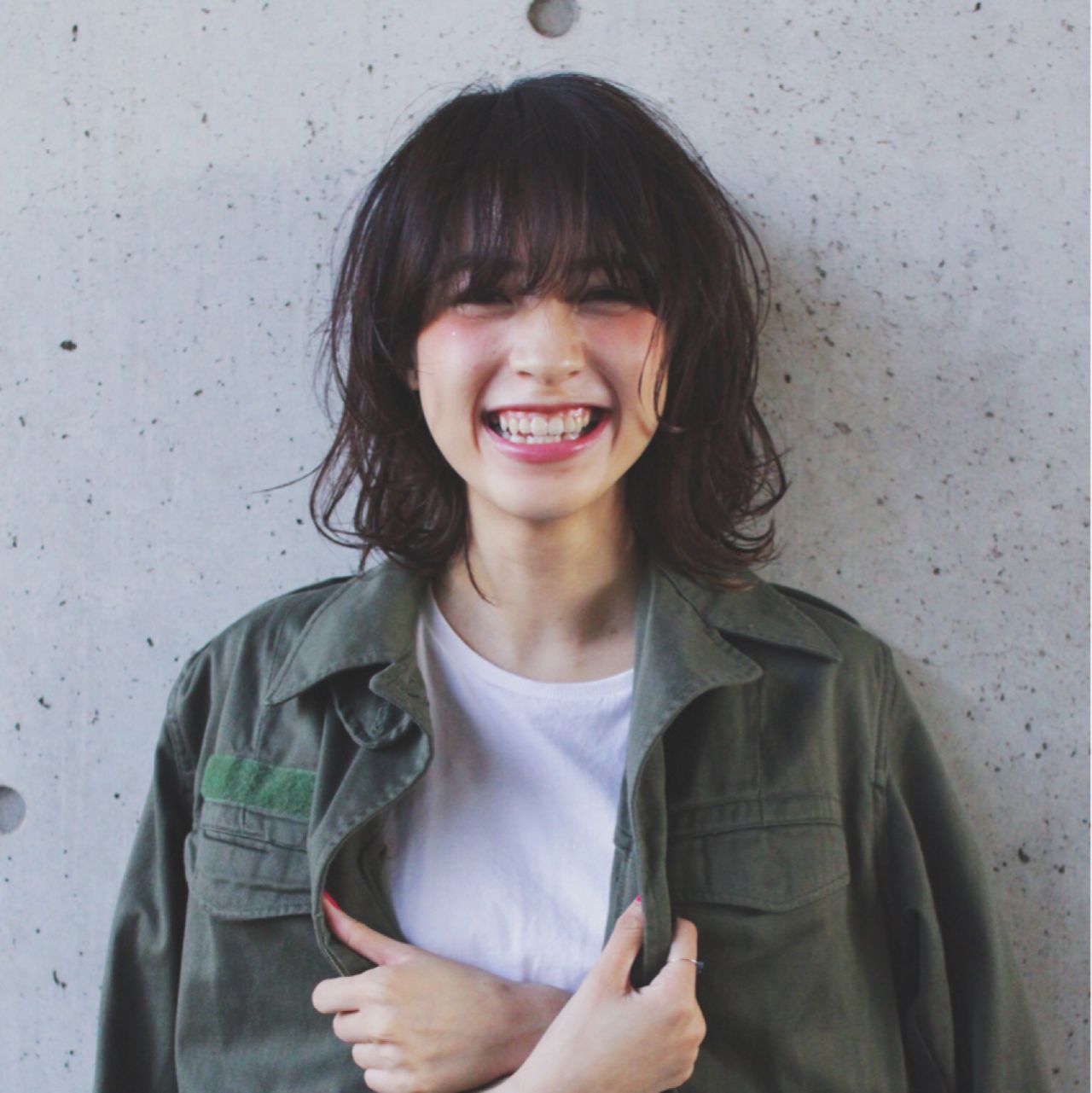 秋冬ヘアカラーは黒髪で決まり 黒髪でオンナ度upを狙え