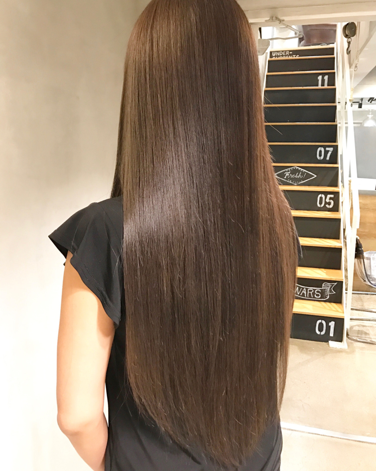 インスピレーション 髪型 ロング 後ろ姿 ヘアスタイルコレクション