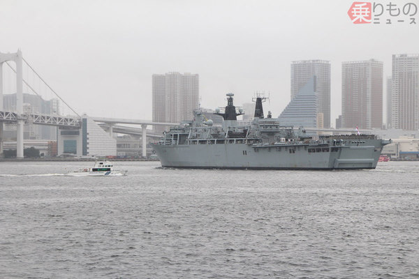 英揚陸艦 アルビオン 来日で艦内公開 どんなフネ 乗りものニュース